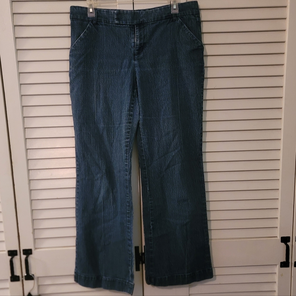WOMEN'S DAISY FUENTES JEANS.